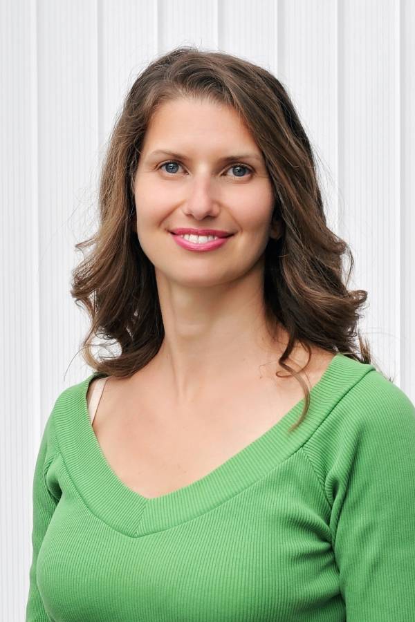 Надежда Ангелова 